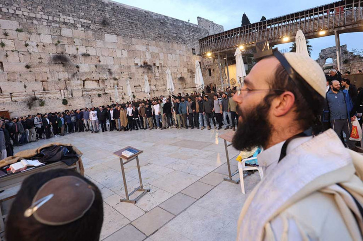 Ribuan Warga Israel Doa Massal untuk Para Sandera Hamas