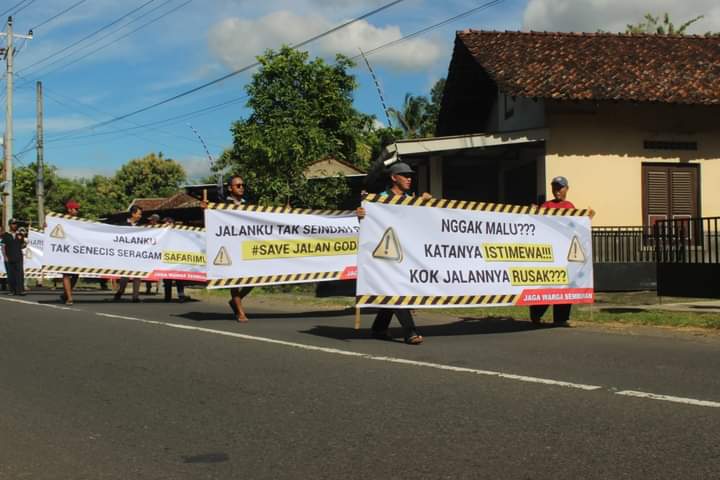 DIY Anggarkan Rp128 Miliar Perbaiki Jalan Rusak