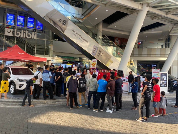 Buka Toko Eksibisi Pertama di Indonesia, itel Sebar Hadiah