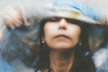 Rebecca Theodora Rilis Single Solo 