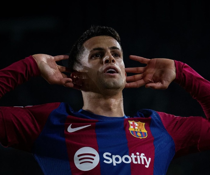 Cancelo Sebut Guardiola Pembohong