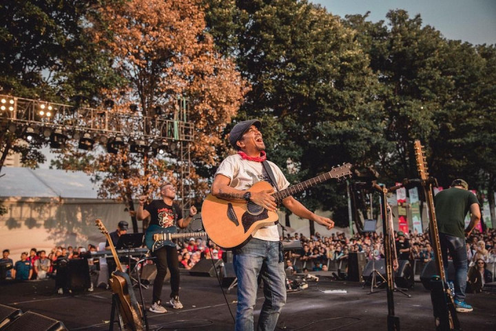 'Glenn Fredly' Datangi Sang Ayah Jelang Perilisan Film Biopik