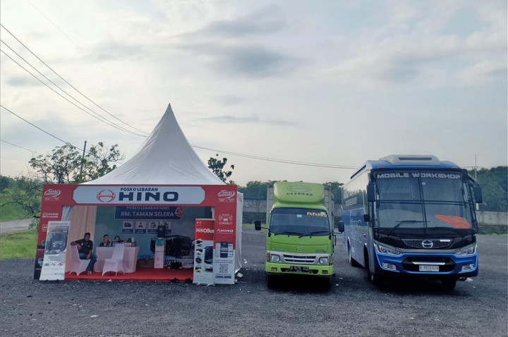 Hino Kawal Pemudik melalui Posko Lebaran 2024