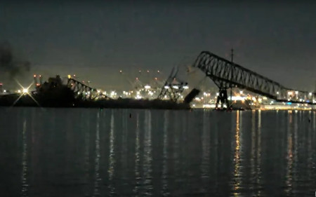 Insiden Jembatan Roboh di Baltimore AS Dikhawatirkan Telan Korban