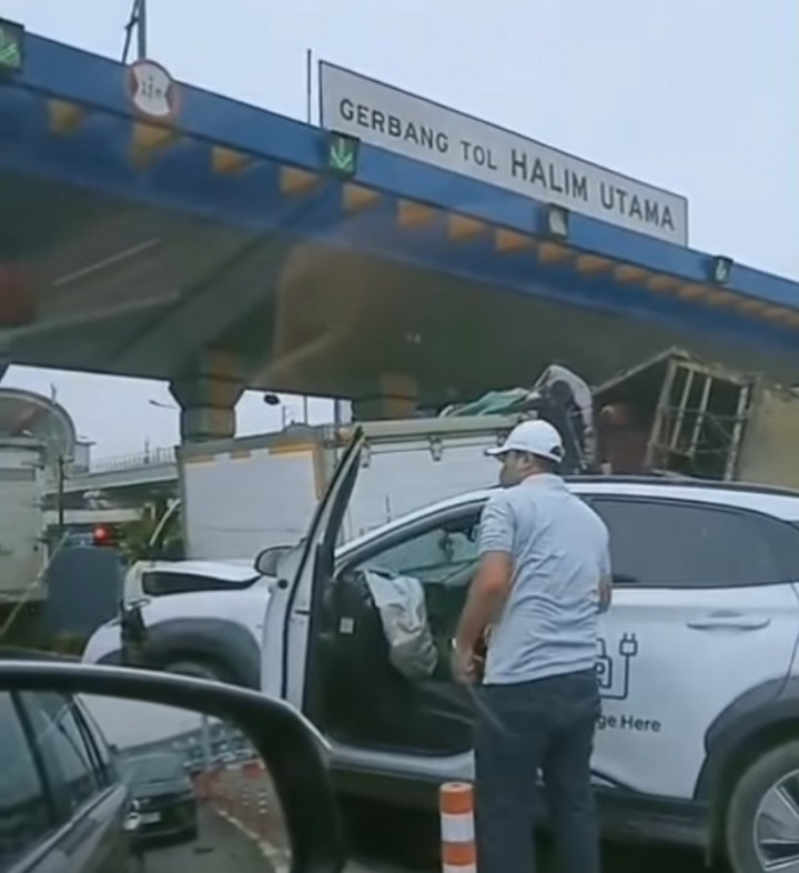 Jasa Marga Ungkap Dampak Kecelakaan Beruntun di Gerbang Tol Halim Utama