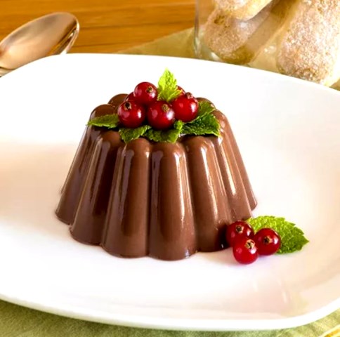 Buka puasa dengan puding susu cokelat ini, dijamin bikin ketagihan. (Foto: Dok. Endeus TV)