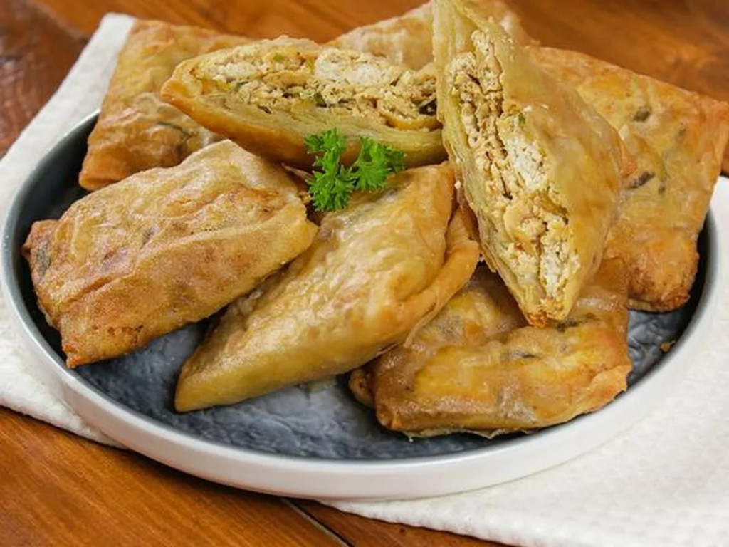 Martabak tahu. Foto: Endeus TV