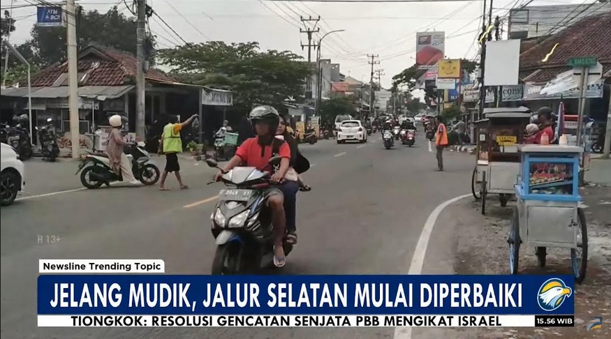 Polres Tasikmalaya dan Dinas Pekerjaan Umum dan Perumahan Rakyat (PUPR) Tasikmalaya bekerja sama untuk memastikan jalanan layak dan aman dilewati. Metro TV