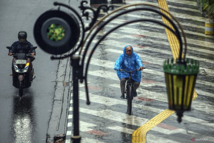 Hujan Badai Berpotensi Terjang Sejumlah Wilayah Indonesia Hari Ini, Ini Rinciannya