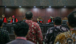 Ketua Hakim Mahkamah Konstitusi Suhartoyo memimpin sidang lanjutan PHPU. (MI/Usman Iskandar)