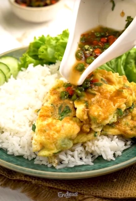 Gurih Pedas Mantap! Intip Thai Omelette ala Lisa Blackpink