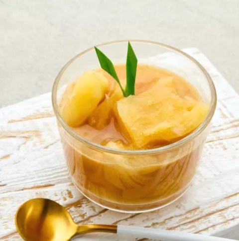 Intip resep kolak singkong tradisional berpadu dengan pisang uli yang tak lekang oleh waktu. Rasanya selalu ngangenin. (Foto: Dok. Endeus TV)