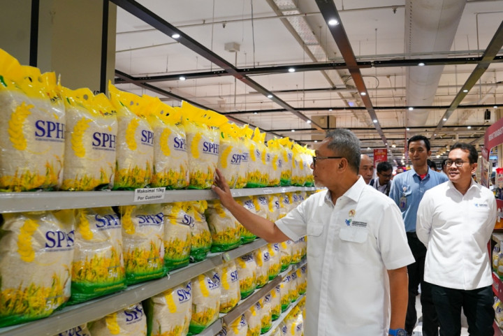 Pasokan Beras ke Ritel Modern Disebut Sudah Lancar, Masa Sih?