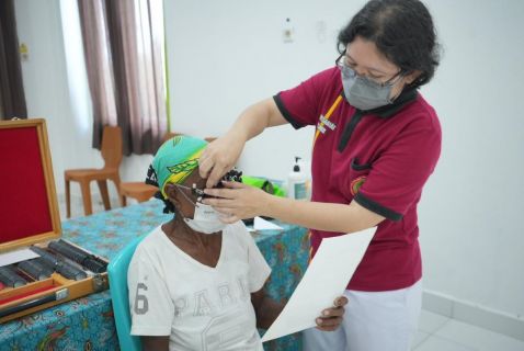 Pangansari Utama dan Freeport Indonesia Beri Layanan Kesehatan Mata Gratis di Timika