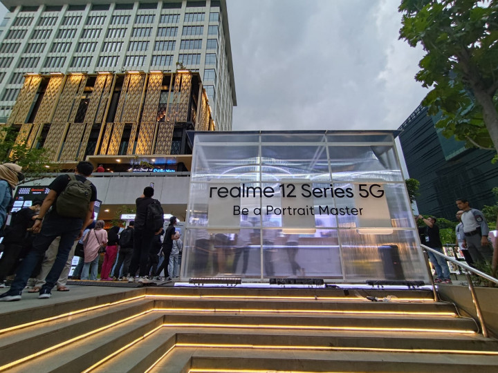 Keseruan Pop-Up Event realme 12 Series 5G di Sarinah
