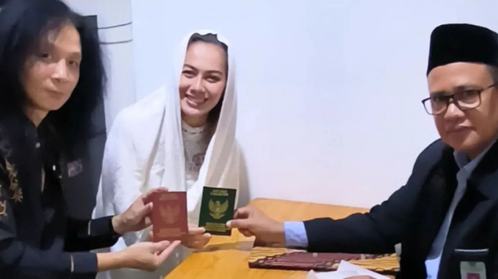 John Paul Ivan Resmi Nikahi Penyanyi Windy Saraswati