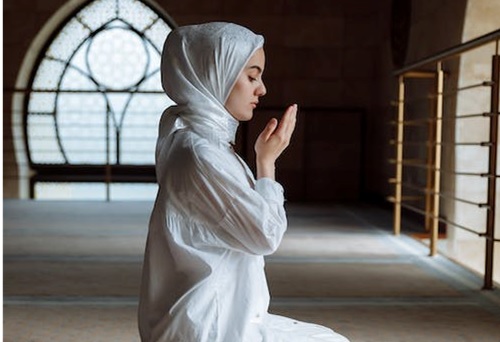 Catat! Ini 7 Amalan bagi Perempuan Haid saat Malam Lailatul Qadar