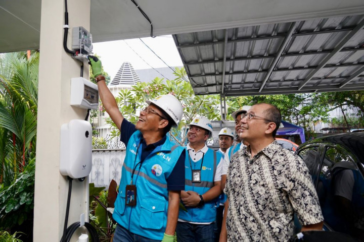 PLN Pasang 300 <i>Home Charging</i> Masifkan Penggunaan Kendaraan LIstrik RI