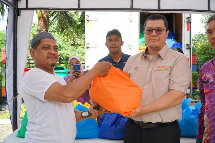 PT JIEP Sebar 3.000 Paket Sembako Murah hingga Mudik Gratis