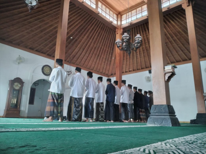 Masjid Pathok Negara Mlangi, Jejak Islam Hubungan Rakyat dengan Kraton Yogyakarta