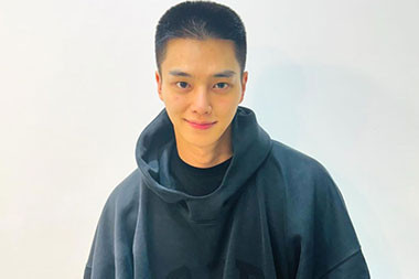 Jalani Wajib Militer, Rambut Cepak Song Kang Jadi Sorotan