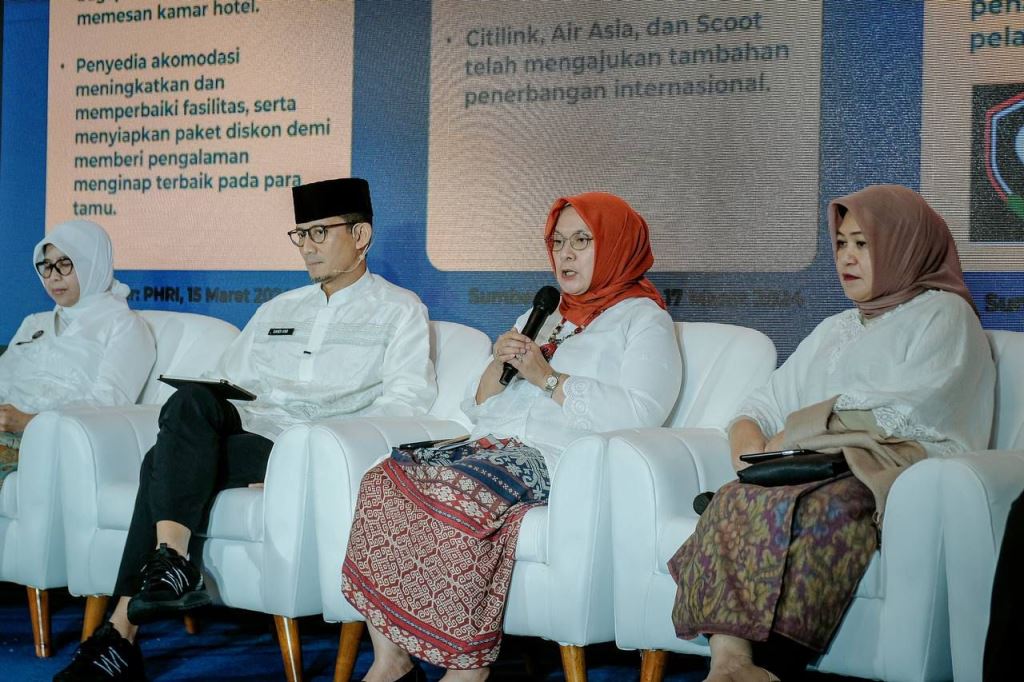 Menparekraf saat The Extended Weekly Brief With Sandi Uno. Dok. Kemenparekraf