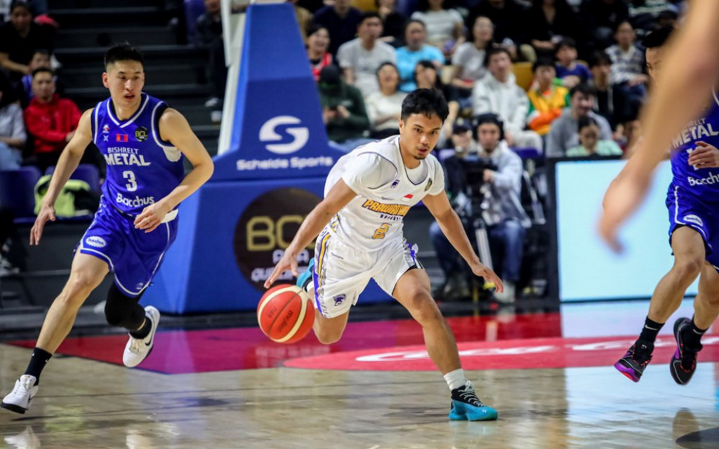 Suasana pertandingan Prawira Harum Bandung vs Bishrelt Metal (dok. IBL Indonesia)