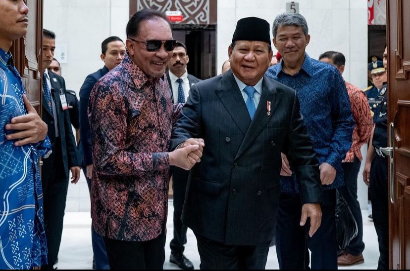 Presiden Terpilih Indonesia Prabowo Subianto diterima dengan hangat oleh PM Malaysia Anwar Ibrahim. (Instagram @anwaribrahim_my)