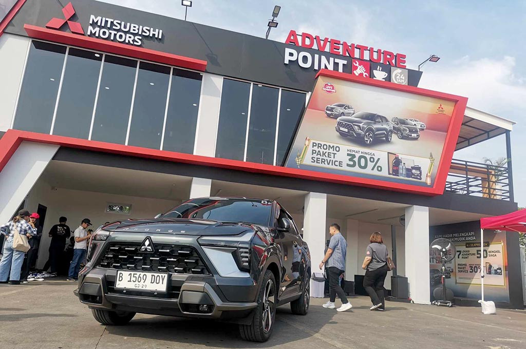 Posko mudik Mitsubishi Motors Adventure Points di Rest Area 57 Tol Jakarta-Cikampek. Medcom.id/Ekawan Raharja