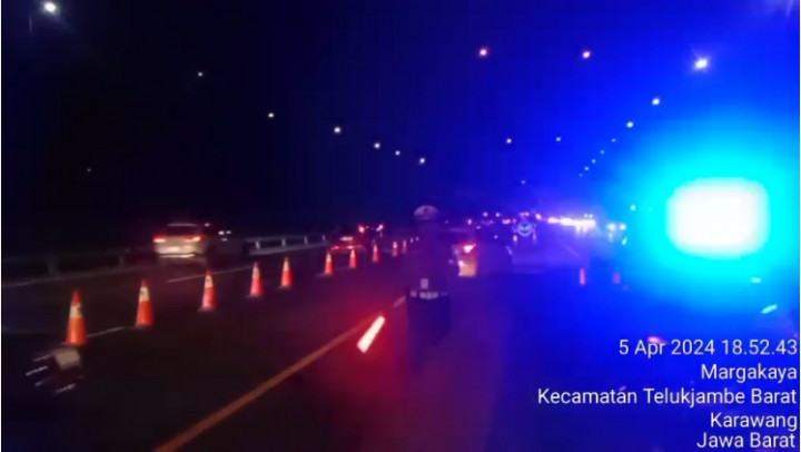 <i>Contraflow</i> di Tol Jakarta-Cikampek Diperpanjang