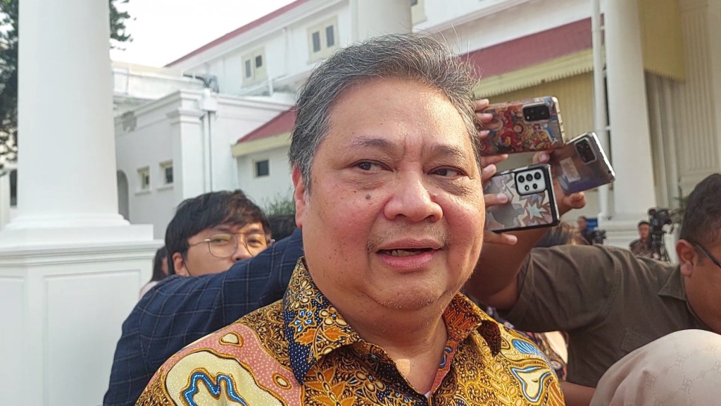 Airlangga Tegaskan Tak Singgung Partai Soal Bansos