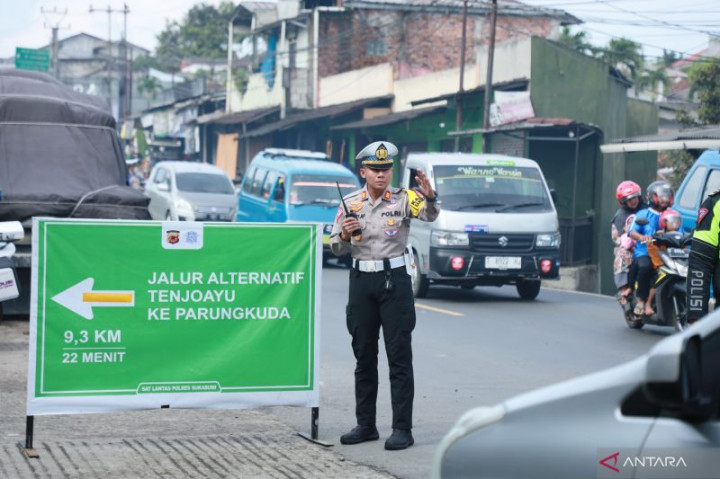 Imbas Longsor Tol Bocimi, Jarak Tempuh Bogor-Sukabumi Capai 6 Jam