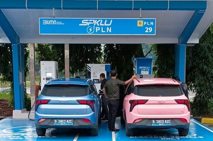 Kemenko Marves Gandeng Neta Tinjau Kehandalan SPKLU di Tol Trans Jawa