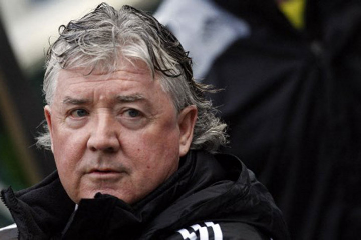 Mantan Bos Newcastle Kinnear Meninggal Dunia