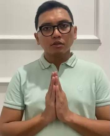  Arie Febriant menyampaikan permintaan maaf usai meludahi pengendara mobil wanita, kini dibebastugaskan Pertamina (tangkapan layar)