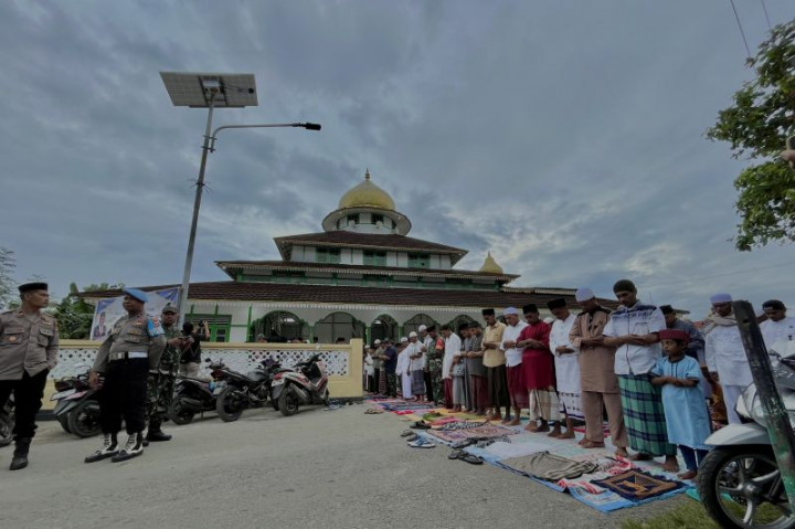 Warga Negeri Wakal Maluku Tengah Telah Berlebaran Hari Ini