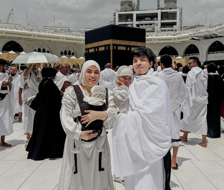 Bagikan Momen Umrah, Atta Halilintar Dicibir Netizen Ibadah demi Konten