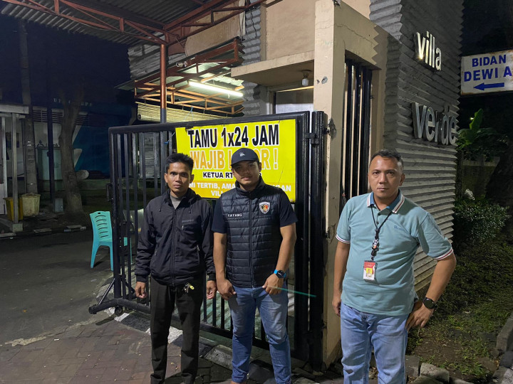 Personel Polresta Tangerang Pantau Rumah Kosong yang Ditinggal Mudik