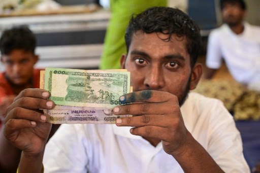 Dibantu LSM Jepang Pengungsi Rohingya Dipindahkan Ke Pulau