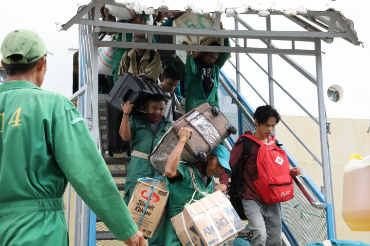 48 Ribu Penumpang Pulang Kampung via Pelabuhan Soekarno Hatta Makassar