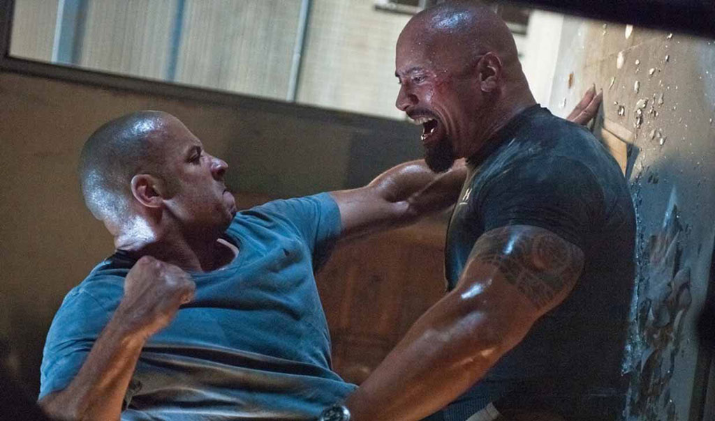 Adegan salah satu seri Fast Furious antara Vin Diesel dan Dwayne Johnson 