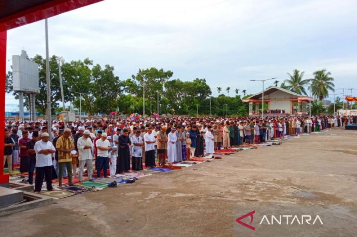 1.000 Umat Muslim di Mimika Mengikuti Salat Id 1445 H