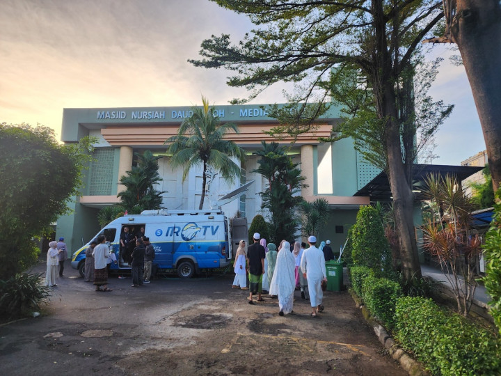 Salat Ied di Masjid Nursiah Daud Paloh Berjalan Hikmat