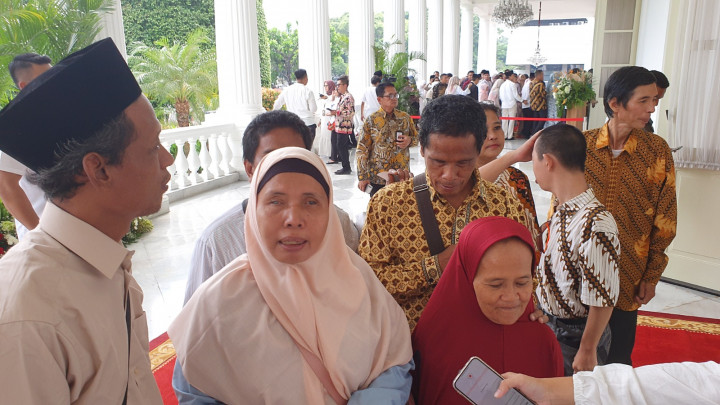 Kesampaian Salaman dengan Jokowi, Penyandang Tuna Netra Merinding