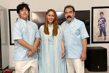 Bagi-bagi THR, Inul Daratista: Gak Masalah Duit Habis