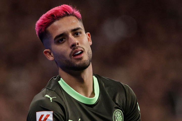 Bek Girona Tertarik Gabung Real Madrid