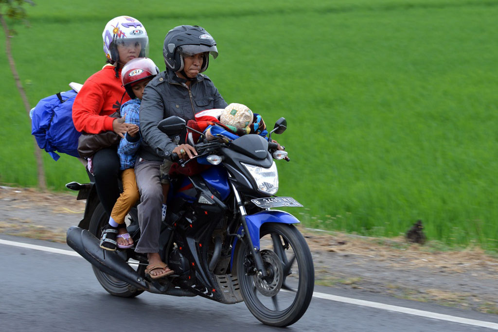 Ilustrasi mudik dengan sepeda motor. (Dok MTVN)