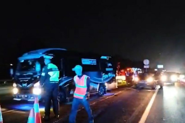 Urai Kemacetan, Jasa Marga Lakukan Rekayasa Lalu Lintas di Tol Cikampek