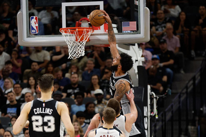Spurs Kalahkan Nuggets 121-120, Wemby Cetak 34 Poin