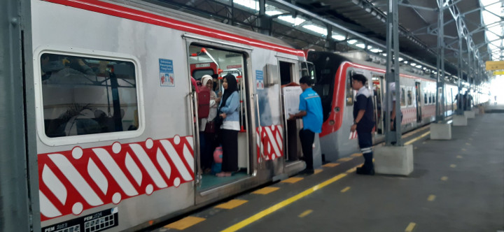 Libur Lebaran 2024, Penumpang KRL Solo Menuju Yogyakarta Tembus 11 Ribu per Hari